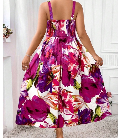 Plus Vibrant Floral Print Stretchy Waist Dress - Picture 4 of 4